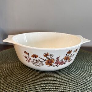 Vintage PYREX ENGLAND Handled Bowl Woodland Country Autumn orange & pink floral.